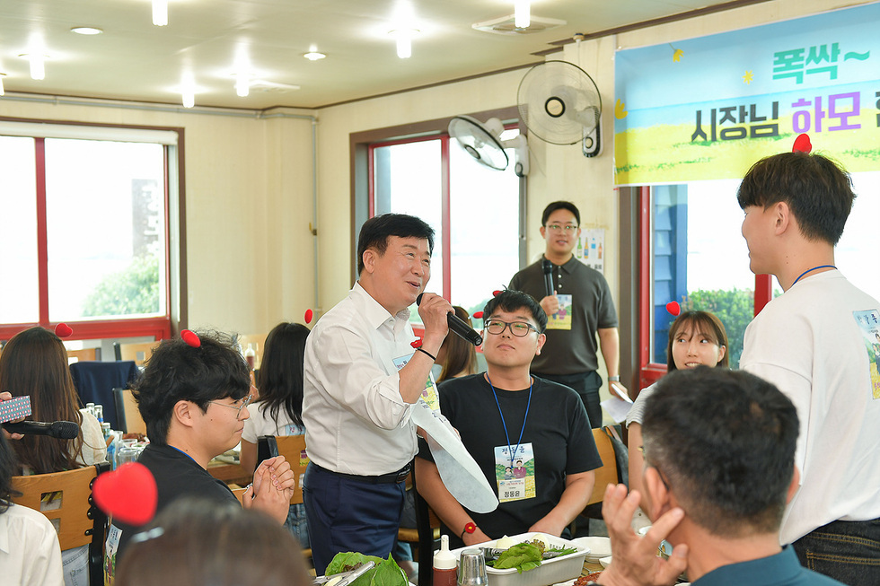 4-1 여수시, MZ세대 공무원과 ‘폭싹 반갑수다’…세대 공감 소통 워크숍.jpg
