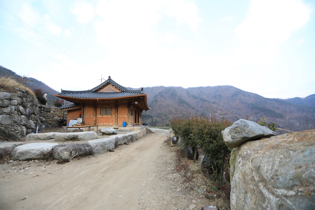 큰궐민박